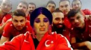 Caps Fenomeni Nur Yerlitaş ! / Nur Yerlitaş