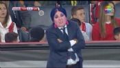 Caps Fenomeni Nur Yerlitaş ! / Nur Yerlitaş